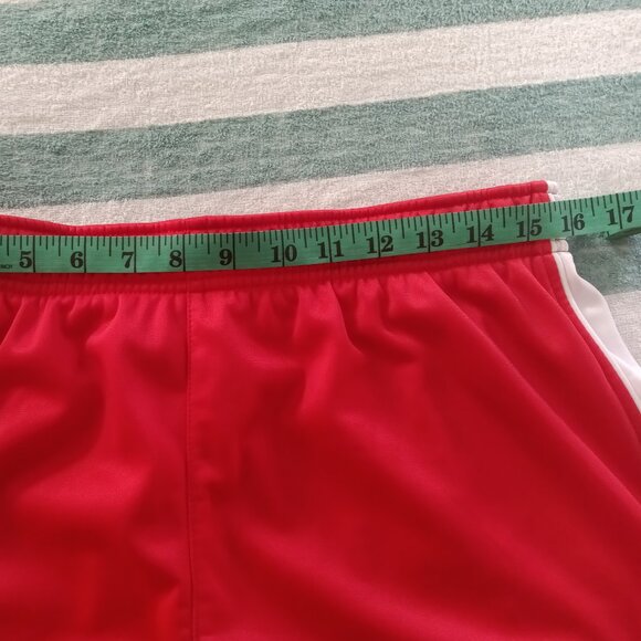 NWOT VINTAGE TYR RED w/ WHITE SIDES JERSEY ATHLETIC / GYM SHORTS, SIZE "XL" - Picture 8 of 11